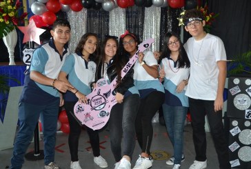 ¡Al estilo rock! así fue la Seniors Entrance 2023 de la Escuela Kiddy Kat Morazzanni