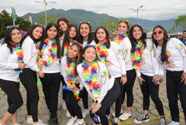 La Seniors Entrance 2023 al estilo tropical de la Escuela Episcopal El Buen Pastor