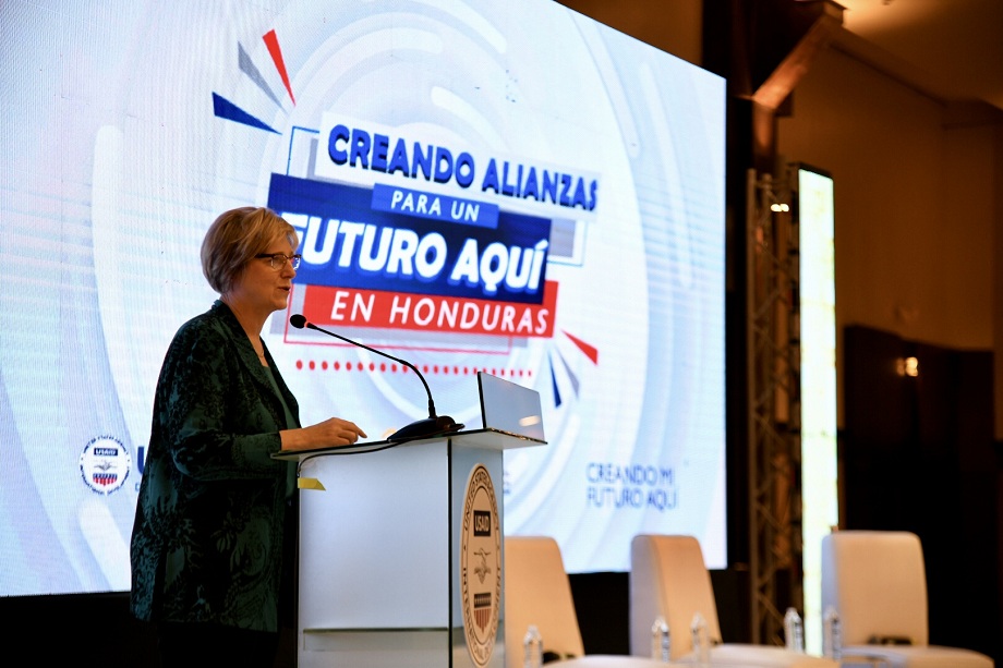 USAID Y FUNDAHRSE, a través de la iniciativa “Creando Mi Futuro Aquí”, organizan evento “Creando alianzas para un futuro aquí en Honduras” 
