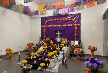 Consulado de México exhibe tradicional “Altar del Día de Muertos” en el Hotel Copantl