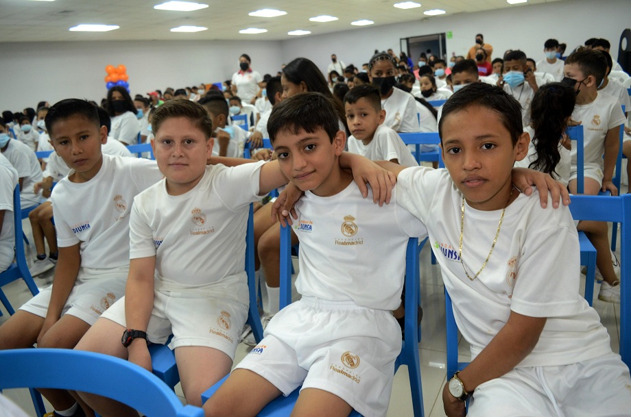 Alegría y emoción en la clausura de la temporada 2022 Escuela socio-deportiva “Formando Campeones”