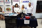 Funadeh en asocio con USAID, a través de su proyecto Genesis y Fundación Diunsa entregan kits de emprendimiento a mujeres
