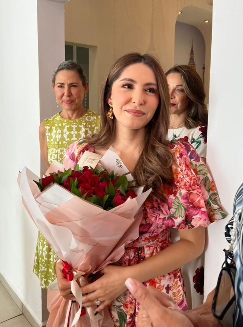 Rebecca López Fiszman celebra Bridal Shower de inspiración otoñal navideña
