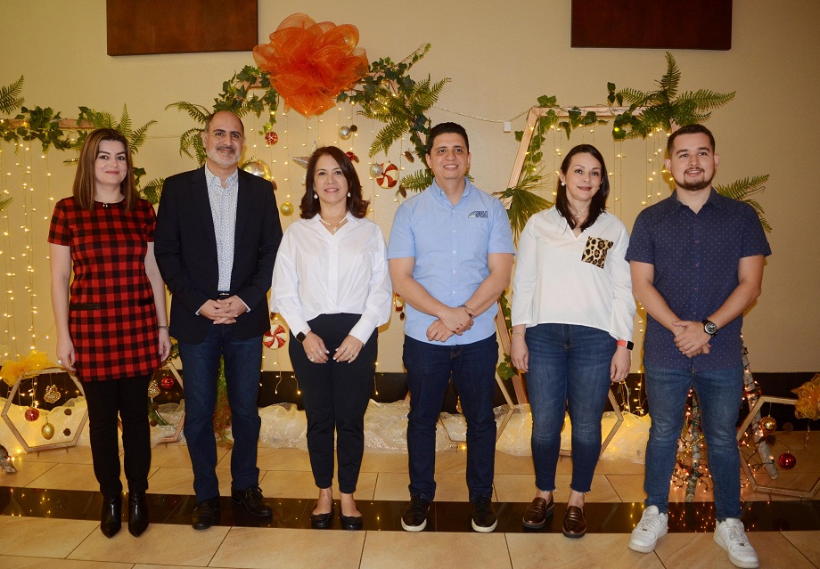 CCIC ofrece convivio navideño a periodistas sampedranos