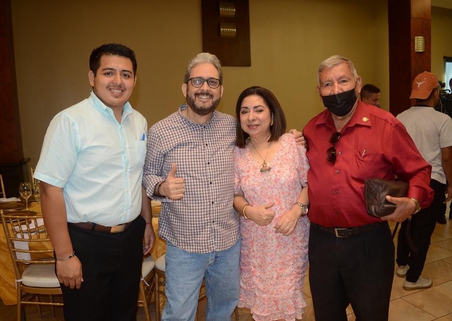 CCIC ofrece convivio navideño a periodistas sampedranos