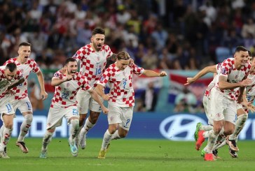 Croacia pasa a cuartos de final al vencer por penales a Japón