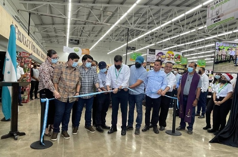 Supermercados La Colonia reafirma su compromiso con la zona sur con la apertura en Nacaome