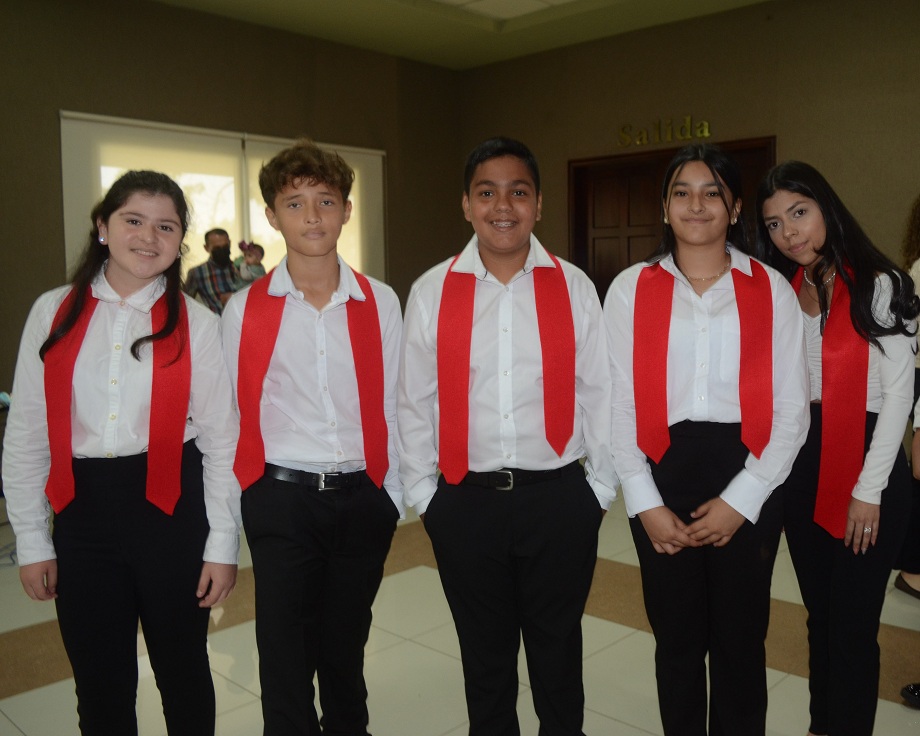 Presenta la Ágape Christian Academy su recital navideño “La vida de Jesús”