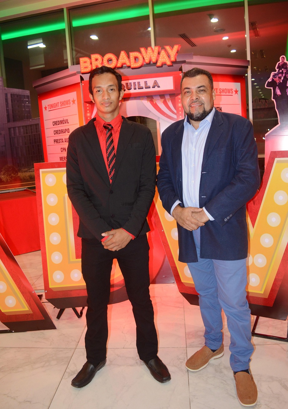 El glamur de Broadway engalanó la fiesta navideña de UTH y su corporativo de financieras