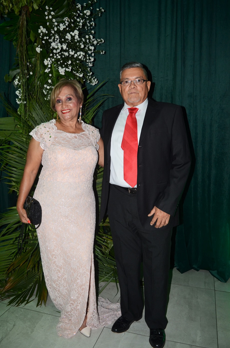 Elegancia y romanticismo en la boda Luis Diego Ortez y Stephanie Ewens