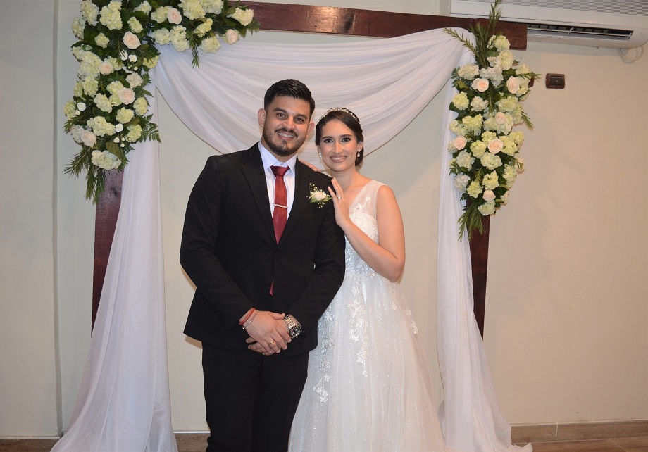 La boda de Pablo Sorto y Kayleen Damaris Fernández… de esencia clásica chic