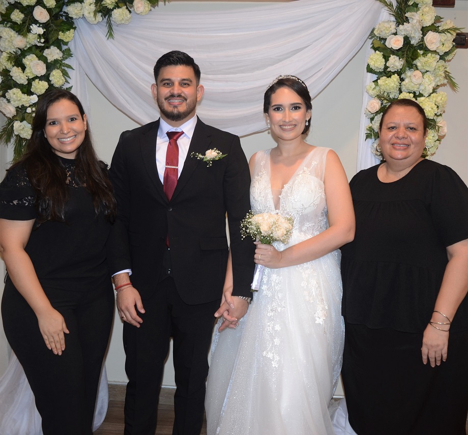 La boda de Pablo Sorto y Kayleen Damaris Fernández… de esencia clásica chic