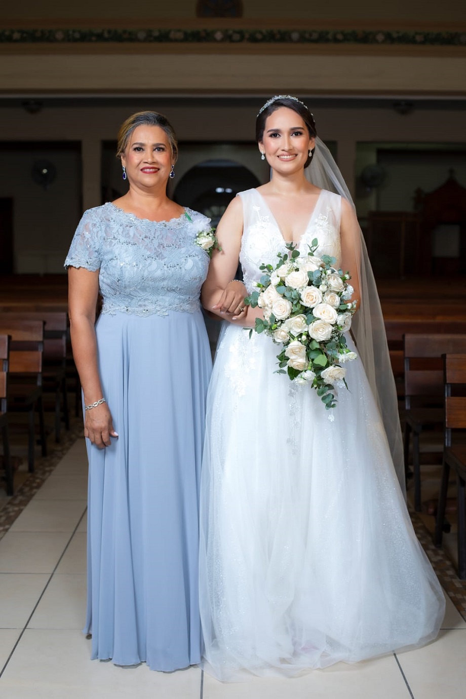 La boda de Pablo Sorto y Kayleen Damaris Fernández… de esencia clásica chic