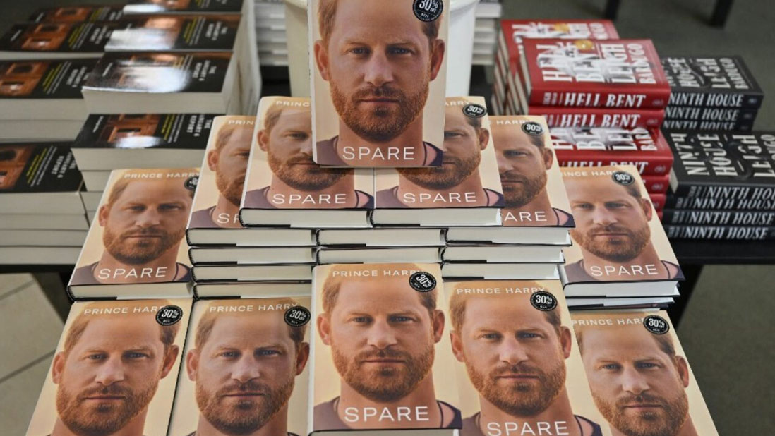 El libro de memorias del príncipe Harry venden 1,4 millones de ejemplares en inglés el primer día