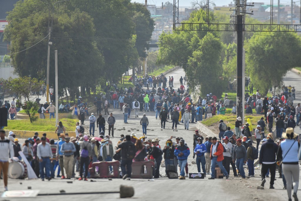 Al menos 11 mil policías vigilarán la capital de Perú ante las protestas contra el gobierno de Dina Boluarte