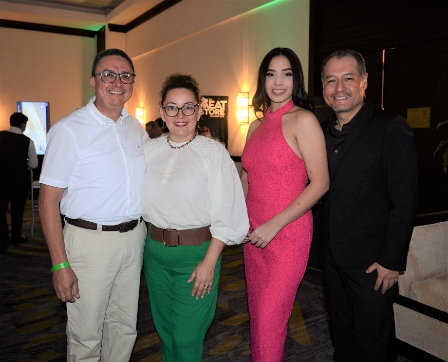 Cóctel de bienvenida para participantes del Torneo de Golf Real InterContinental 2023