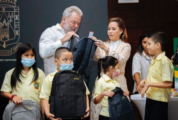 Al menos 15 mil escolares de 40 centros educativos públicos serán beneficiados con útiles escolares gratis en SPS