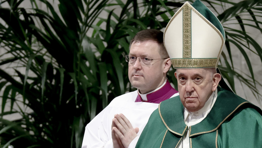 Papa Francisco: “Ser homosexual no es un delito, pero sí es un pecado”