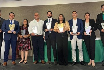 Distinguen a 9 empresas hondureñas con el galardón Bandera Ecológica-Cambio Climático