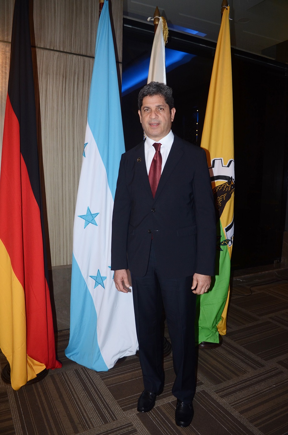 José Martín Chicas asume presidencia del Cuerpo Consular Sampedrano