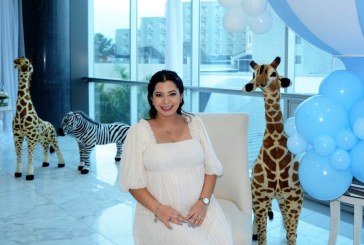 Un baby shower con mucho encanto en honor a Sadia Orellana de Martínez