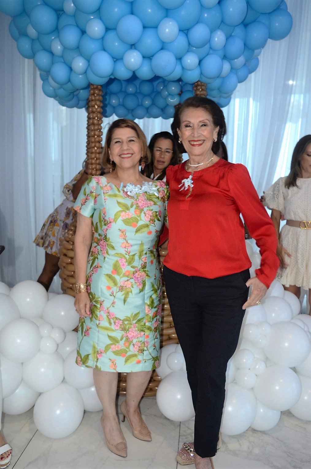 Un baby shower con mucho encanto en honor a Sadia Orellana de Martínez