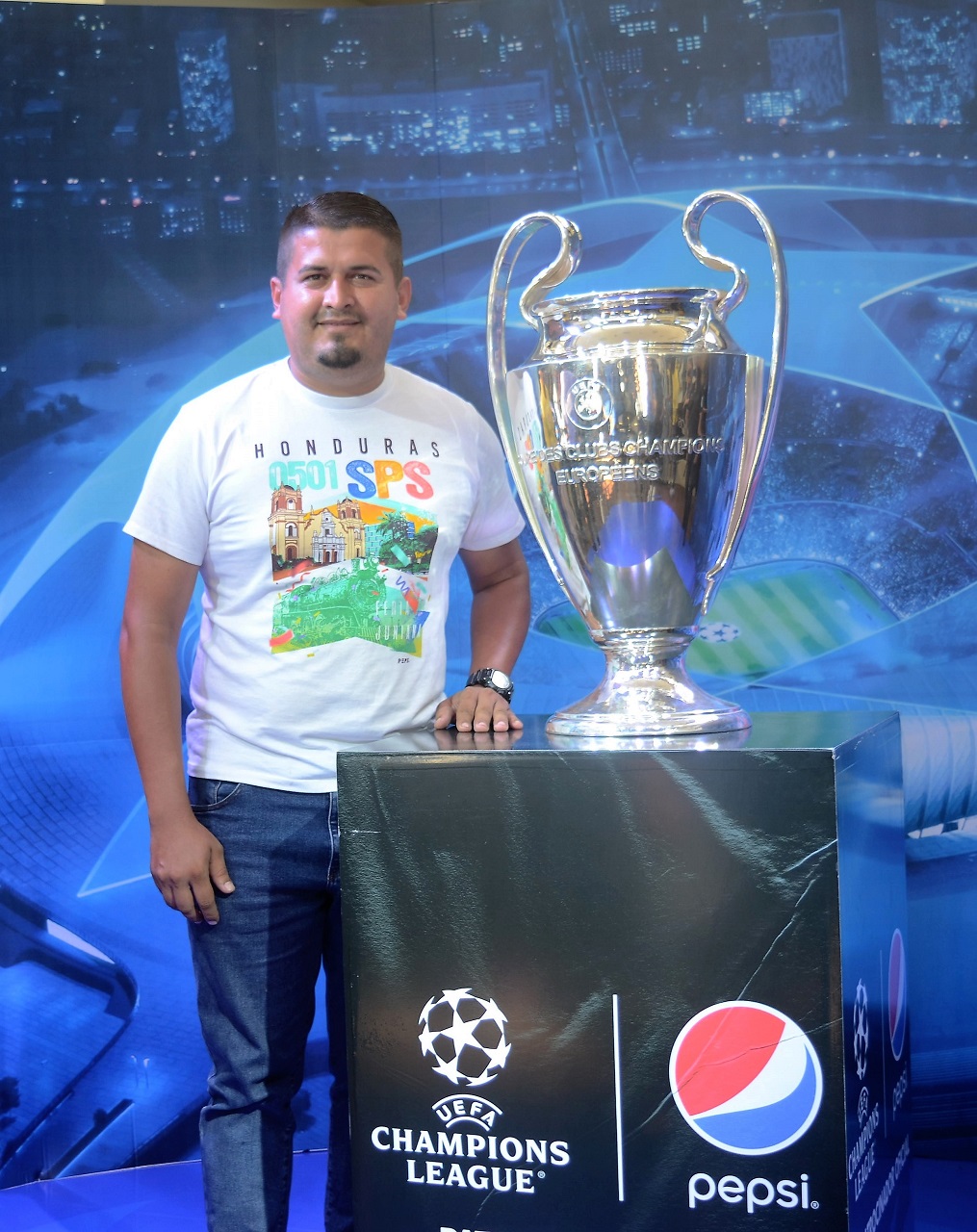 Plaza Pedregal albergó este martes la Copa Champions League en su vista a San Pedro Sula