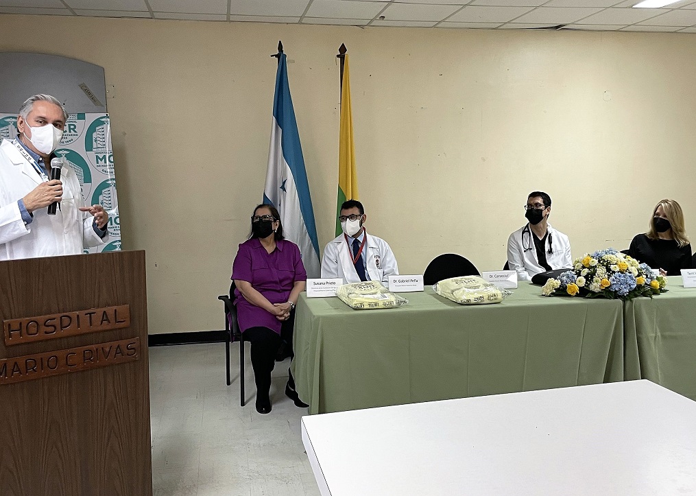 Fruit of The Loom repara equipo de angiografía en hospital Mario Catarino Rivas 