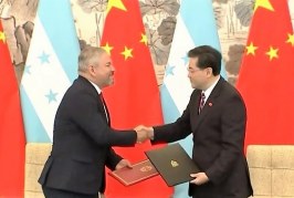 Honduras y China establecen relaciones diplomáticas