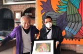 Pintor hondureño Jaime Vallardo Chávez y el consagrado escultor y artista peruano Víctor Delfín juntos en Expo Arte Nueva Lima