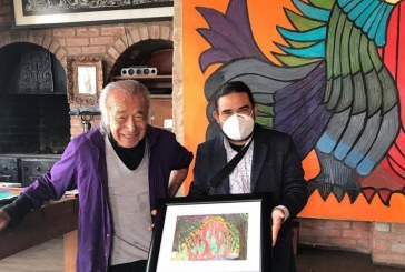 Pintor hondureño Jaime Vallardo Chávez y el consagrado escultor y artista peruano Víctor Delfín juntos en Expo Arte Nueva Lima