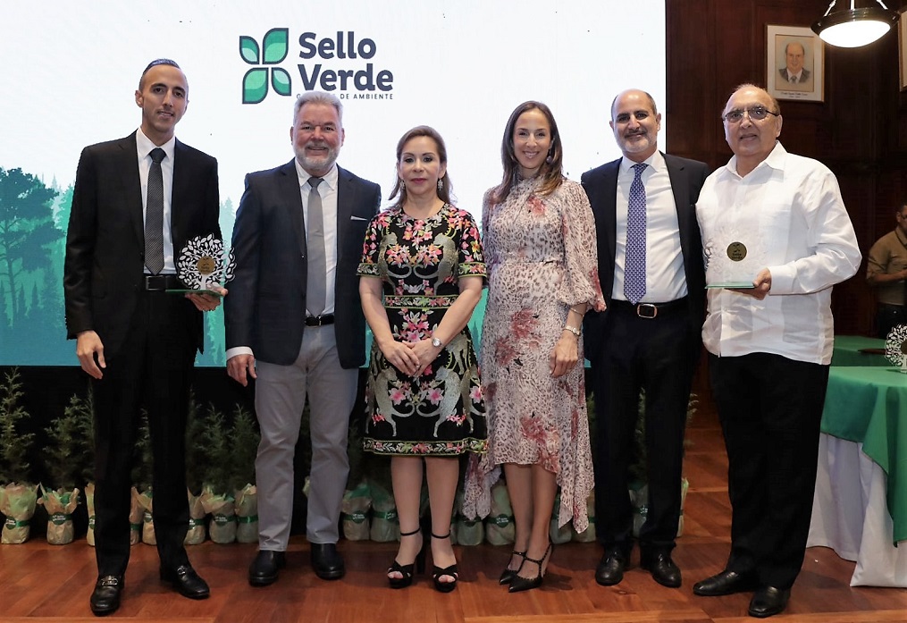 Galardonan con el Sello Verde a empresas que cumplen el 100% de las medidas ambientales