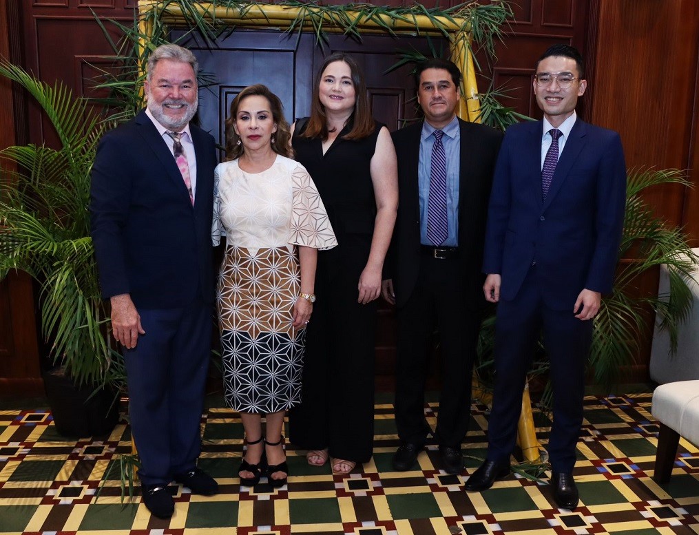 Alcaldía sampedrana ofrece homenaje de agradecimiento al Cuerpo Consular de la República de China (Taiwán)