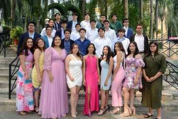 Generación 2023 de la Academia Americana en su desayuno de despedida