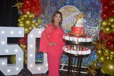 Una noche de Disco Party en el cumpleaños de Karen de Brito
