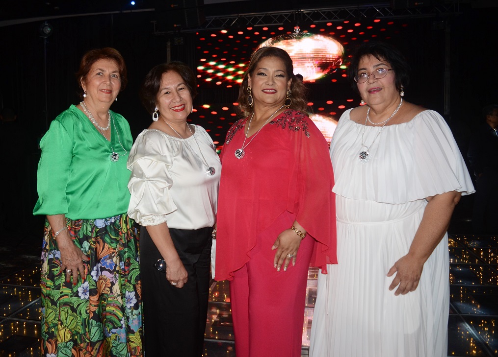 Una noche de Disco Party en el cumpleaños de Karen de Brito