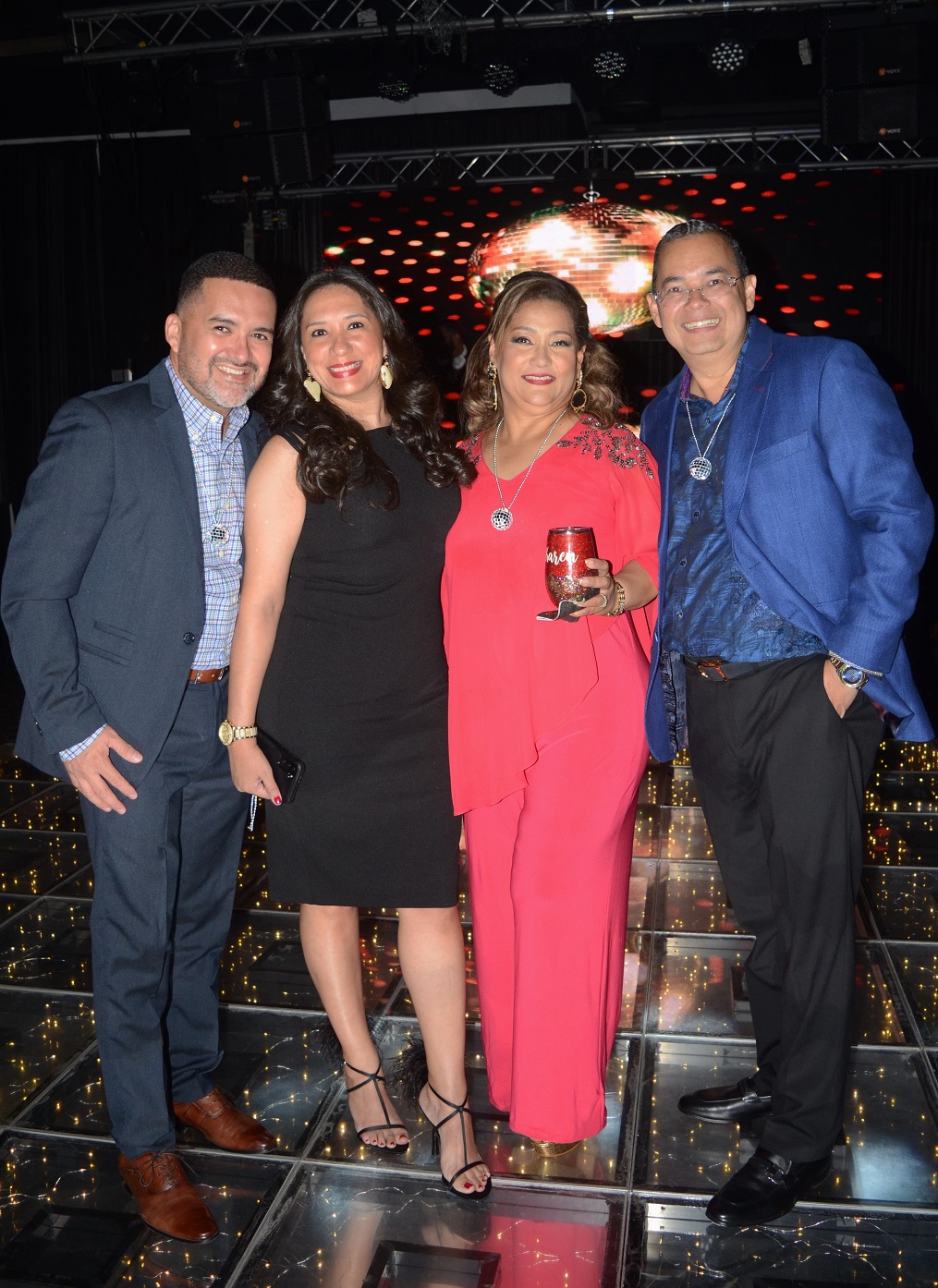 Una noche de Disco Party en el cumpleaños de Karen de Brito