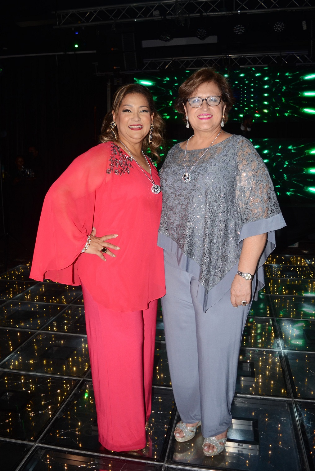Una noche de Disco Party en el cumpleaños de Karen de Brito