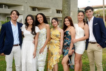 Juniors de la Happy New Dawn ofrecen fraternal despedida a seniors 2023