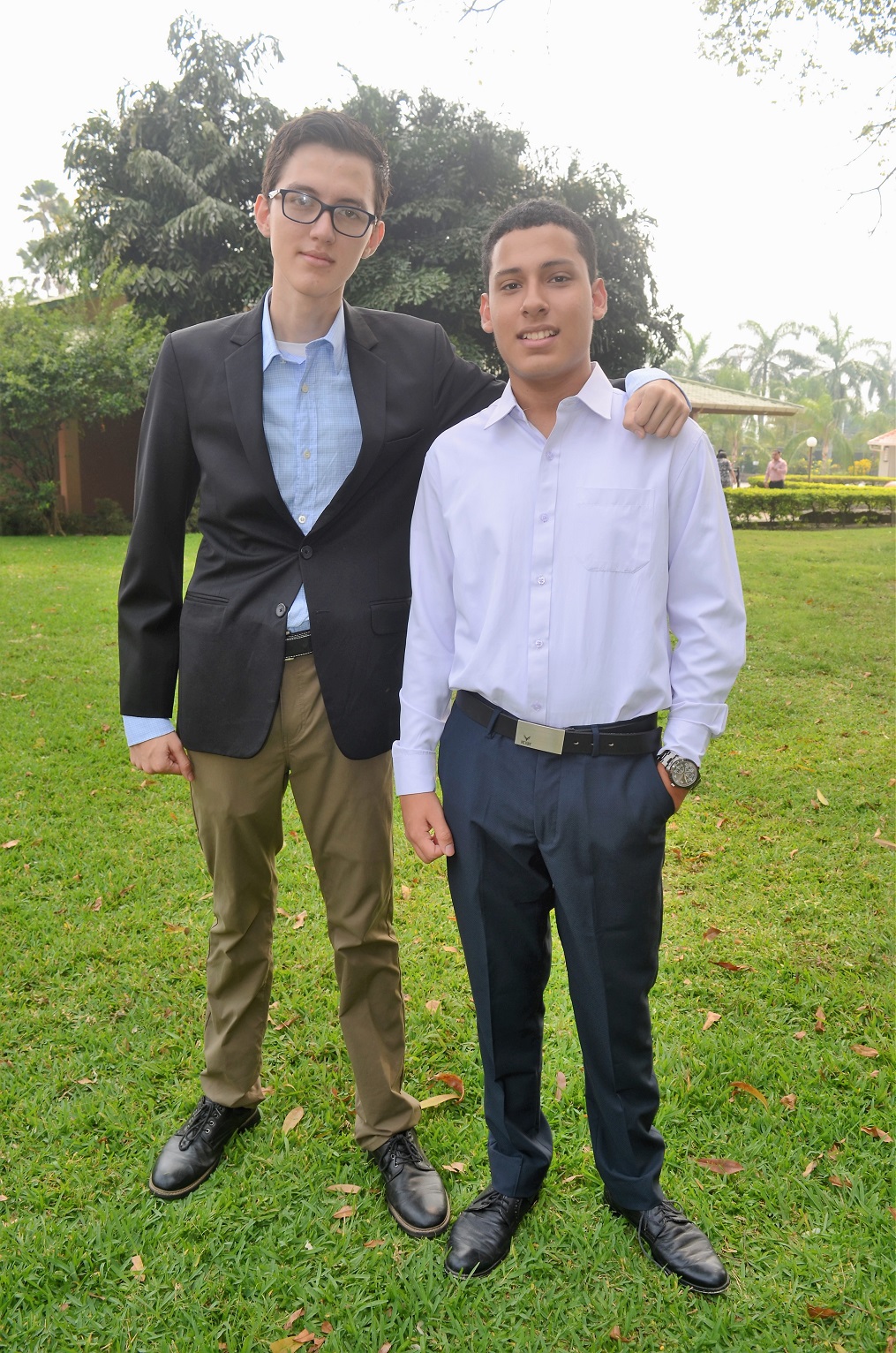 Juniors del Happy New Dawn ofrecen fraternal despedida a seniors 2023 