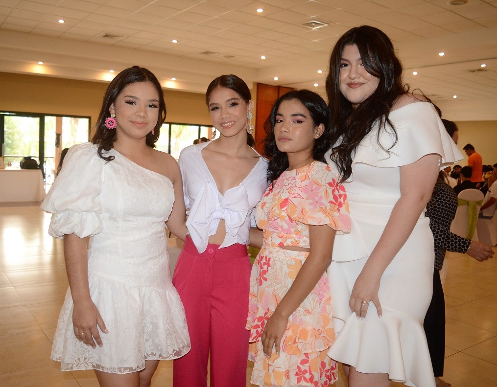 Juniors del Happy New Dawn ofrecen fraternal despedida a seniors 2023 