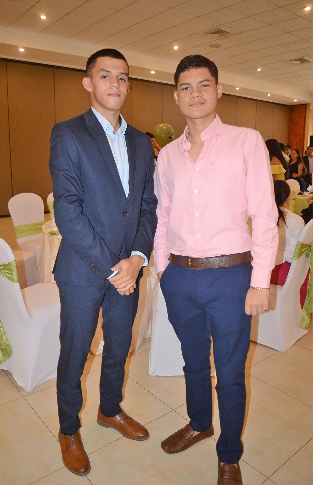 Juniors del Happy New Dawn ofrecen fraternal despedida a seniors 2023 