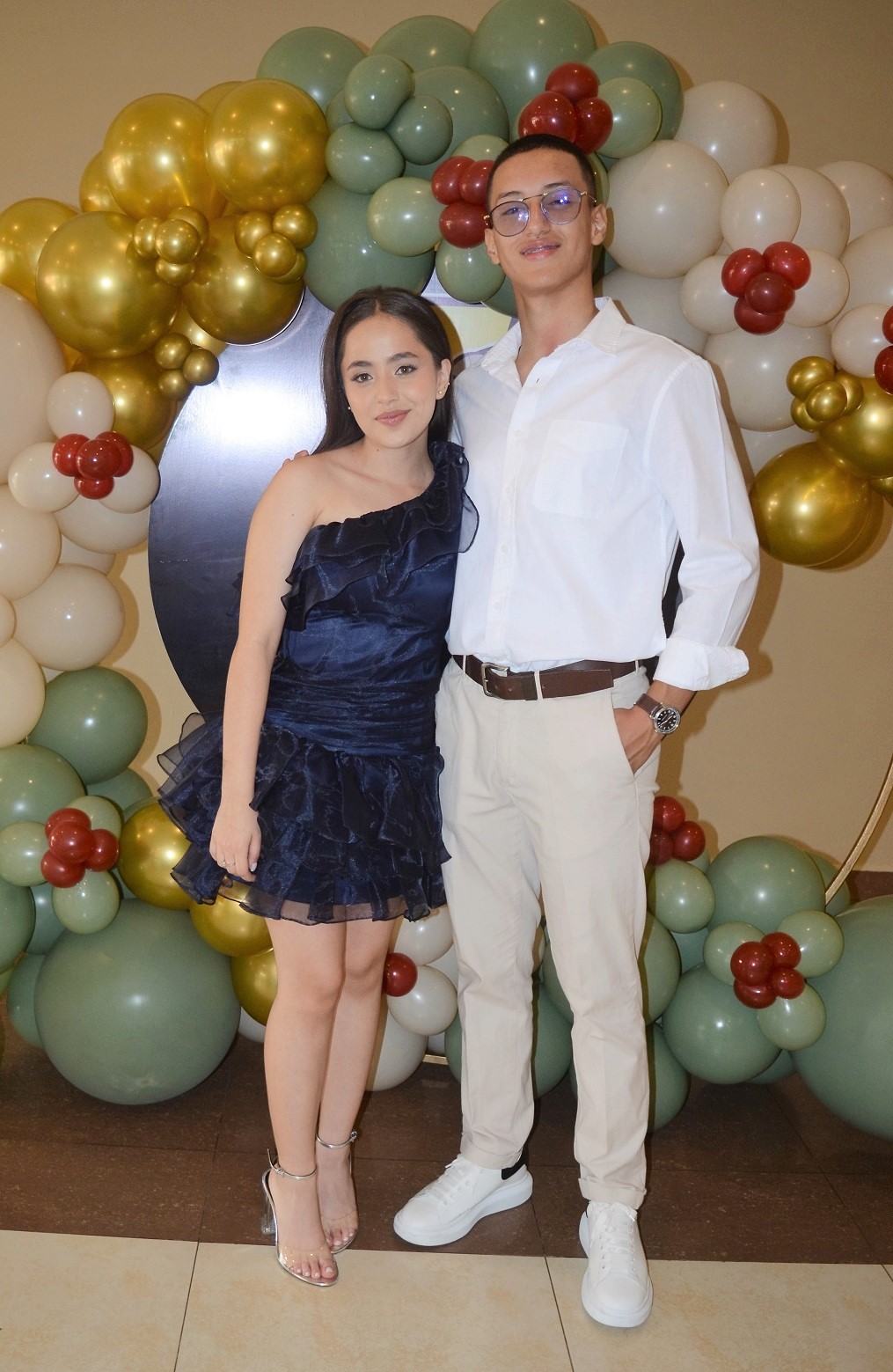 Juniors del Happy New Dawn ofrecen fraternal despedida a seniors 2023 