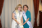 Suyapa de Chiovelli exaltada Madre del año 2023 del Club Internacional de Mujeres