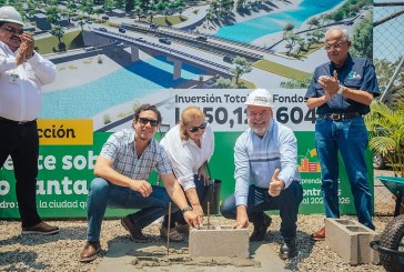 Colocan primera piedra del nuevo puente sobre río Santa Ana en prolongación bulevar Jardines del Valle
