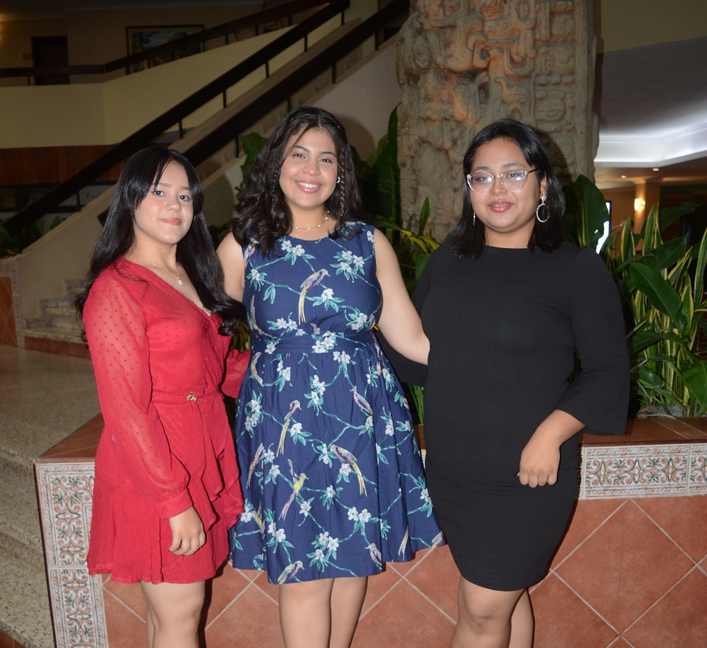 Agasajo matutino para los Seniors 2023 de la Saint Paul Academy
