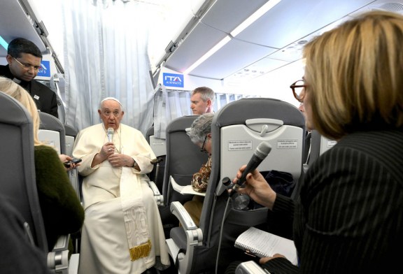 El papa Francisco afirma que el Vaticano participa en una misión secreta para lograr la paz en Ucrania
