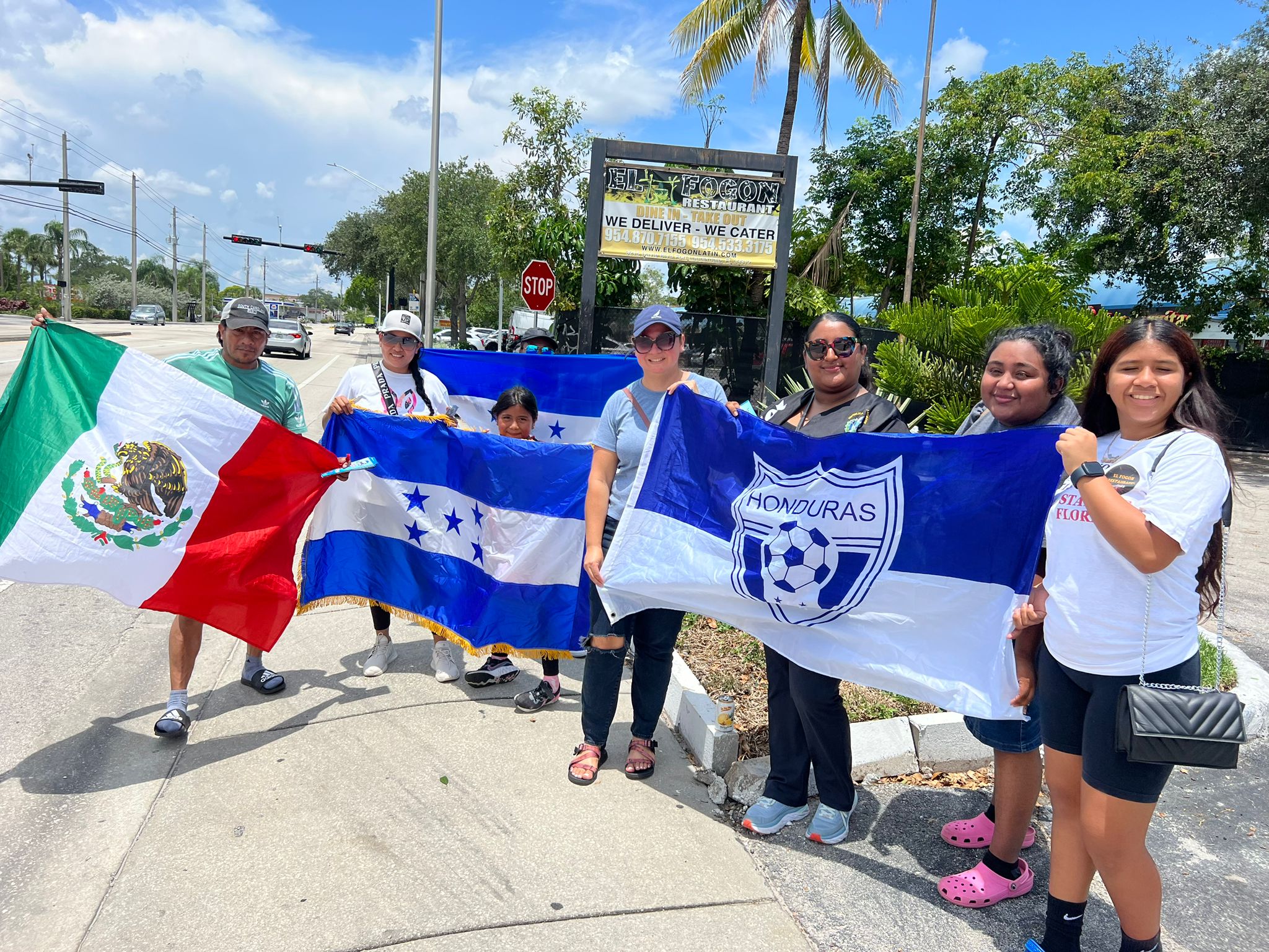 Hondureños unidos a las Marchas “Un día sin inmigrantes en USA’