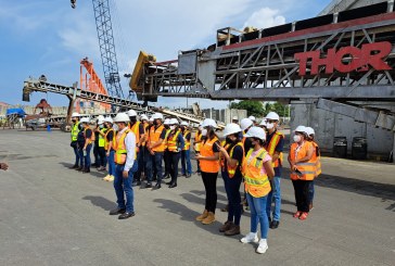 Estudiantes de Técnico Universitario en Logística y Operaciones Portuarias realizan gira académica