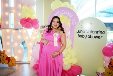 Un baby shower familiar y muy acogedor para Marta Orellana